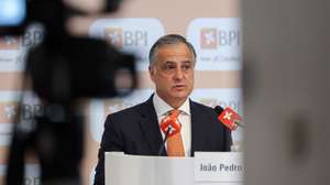 O presidente Executivo do Banco BPI e membro da Comissão Executiva do Conselho de Administração, João Pedro Oliveira e Costa, intervém na apresentação dos resultados de 2024 do BPI, em Lisboa, 30 de janeiro de 2025. MIGUEL A. LOPES/LUSA