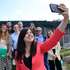 A porta-voz do Pessoas, Animais e Natureza (PAN), Inês de Sousa Real, tira uma fotografia durante a visita à associação de proteção animal, CãoViver, no âmbito da campanha para as eleições legislativas, Vila do Conde, 06 de maio de 2025. ESTELA SILVA/LUSA